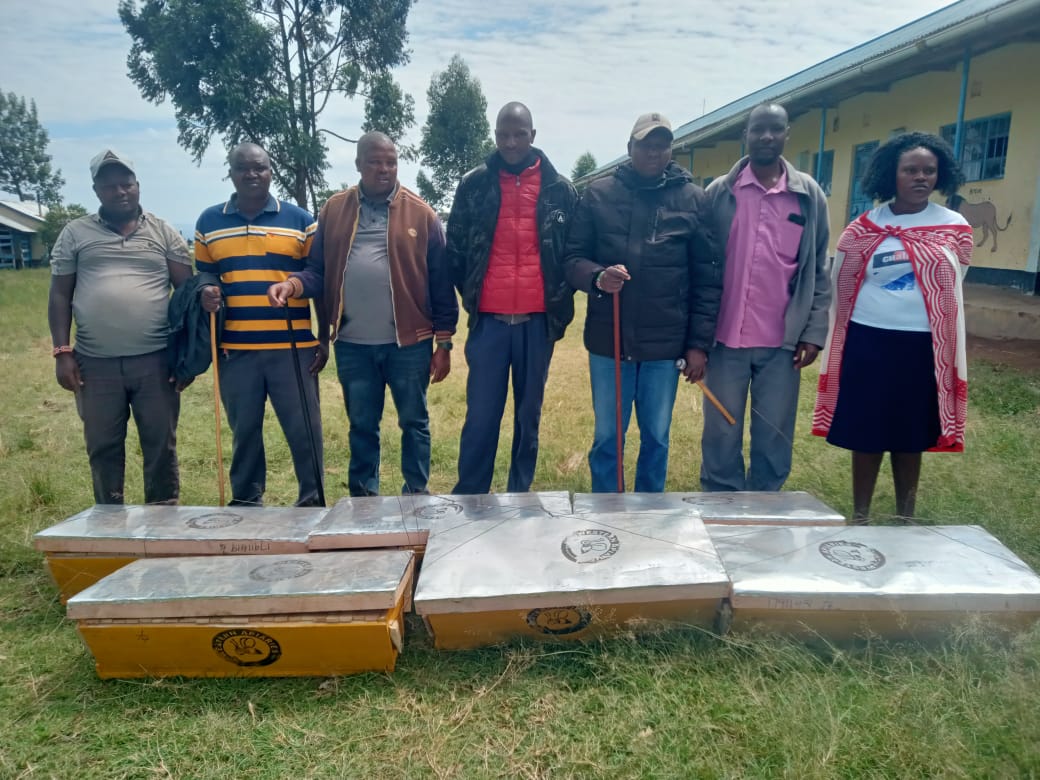 In July 2025, the Olopi Compassion Project made remarkable strides in empowering families through sustainable livelihood initiatives. With a key focus on strengthening caregiver groups, the project—under the long-standing partnership between ADS South Rift and Compassion International—secured funds to support two dynamic groups: one engaged in maize farming and the other in beekeeping.